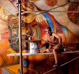 Mentor en 1974 réalisant la peinture murale
