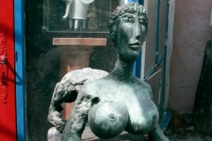 04-mentor-sculptures1